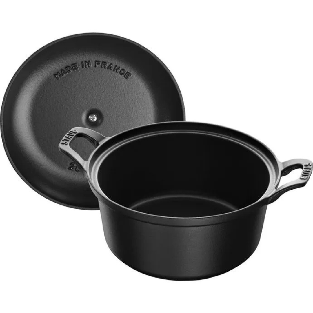Caçarola Staub Oval Vintage em Ferro Fundido Feito na França Preto 20 cm 1L