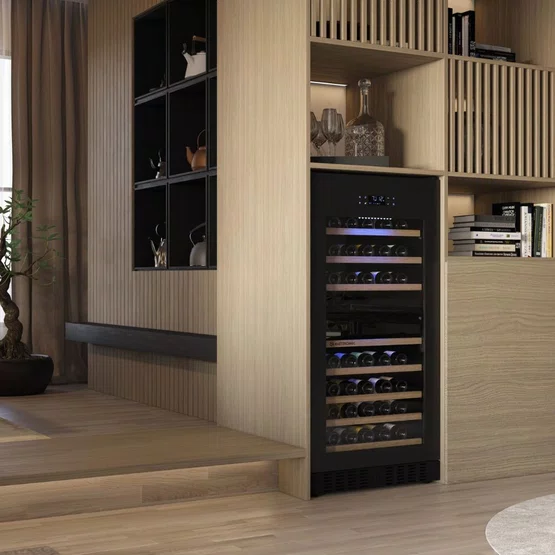 Adega Dual Zone Elettromec Vetro Built-in 87 Garrafas Low-e 220V