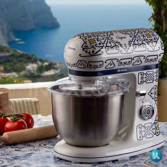 Batedeira Planetária Ariete 1588 Capri 600W 7 Velocidades