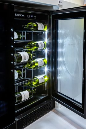 Combinado Elettromec Cervejeira Vetro 144 Litros + Adega Vetro 40 Garrafas