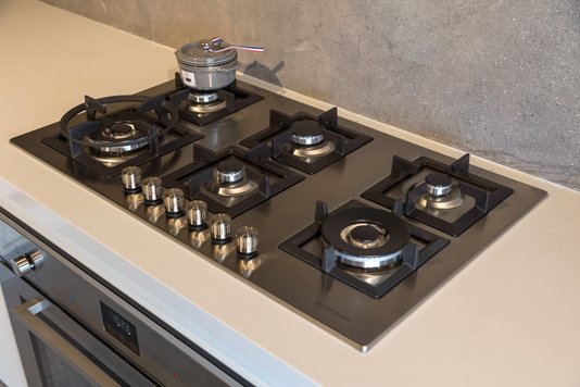 Cozinha Gourmet Elettromec Coifa Milano Parede 90cm + Torre Forno Elétrico e Micro-ondas Luce + Cooktop Quadratto 90 6 Queimadores