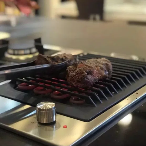 Combo Premium Elettromec: Coifa de Parede Motor Duplo + Churrasqueira de Embutir a Gás + Cooktop Dominó Pedras Vulcânicas 220V