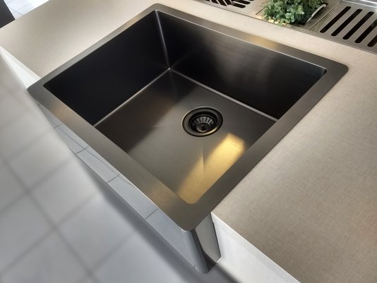 Cuba DeBacco Primaccore Semi Encaixe Farm Sink Nano Black