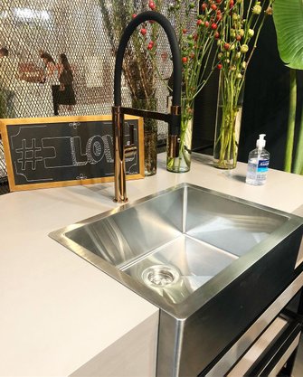 Cuba Farm Sink DeBacco Quadratino em Inox 58x45x20cm
