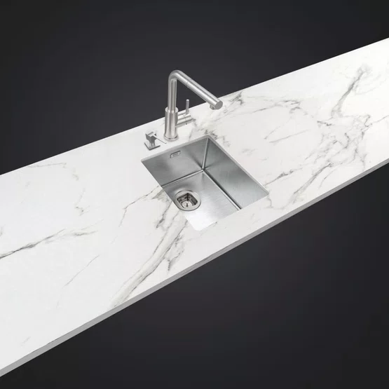 Cuba de Embutir Anti-ruído Tramontina Design Collection Quadrum 34 U Válvula com Escape