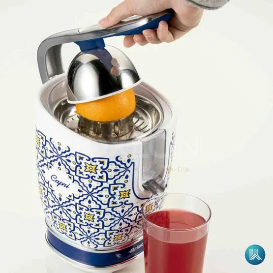 Espremedor de Frutas Elétrico Ariete 413 Capri  Alavanca Profissional e Acabamento Premium