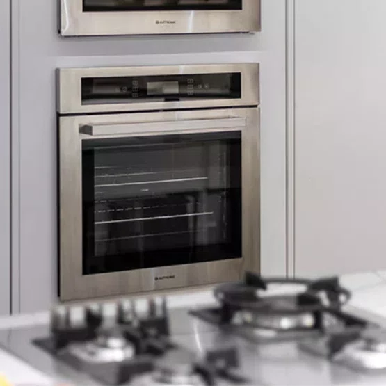 Forno Elétrico de Embutir Sole Elettromec a Vapor 67L 60cm 220V
