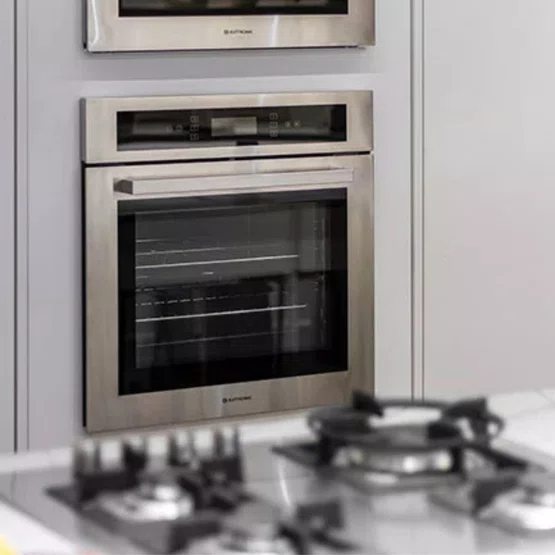 Forno Elétrico de Embutir Sole Elettromec Multifunção Digital 67L 60cm 220V
