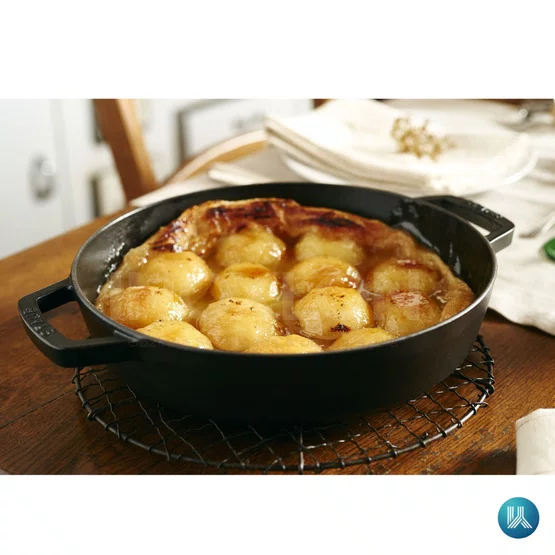 Frigideira Staub Redonda com Duas Alças Ferro Fundido Preta 26cm
