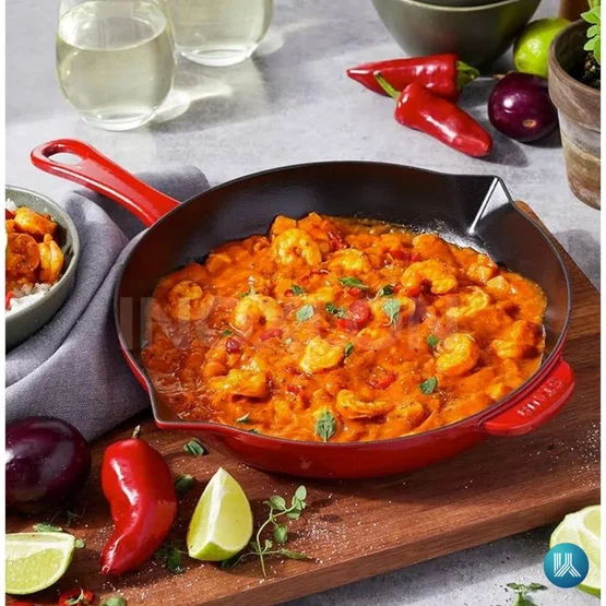 Frigideira Staub Redonda Ferro Fundido Cereja 26cm