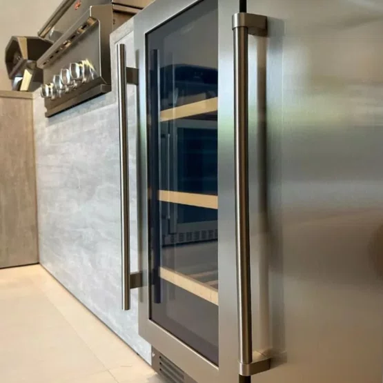 Frigobar Beer Center Cuisinart Versatilidade Tripla Para Embutir 93L 220v