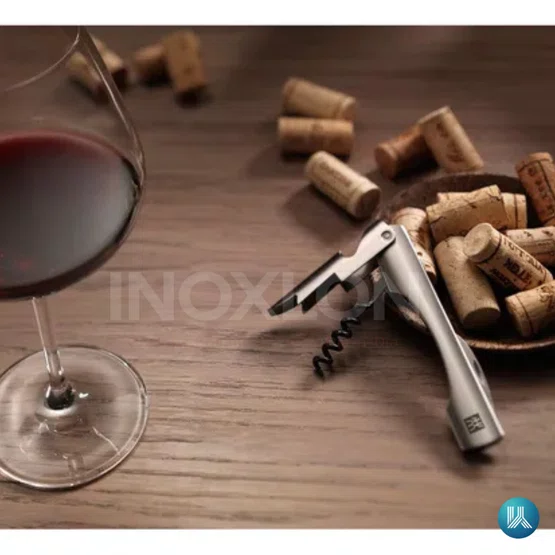 Kit Zwilling  Sommelier 2 Peças Sacarrolha e Funil Arejador com Tampa