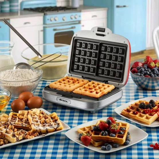 Máquina de Waffle 1973 Ariete Retrô Party Time 700W Vermelha