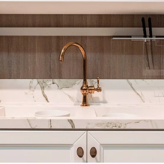 Misturador Monocomando Rubinettos Classic Rose Gold Bica Alta Giratória