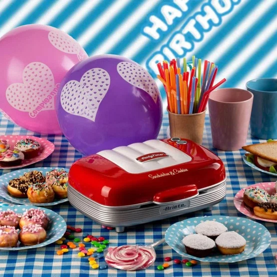 Sanduicheira Retrô Party Time 1972 Ariete 3 em 1 700W Vermelho