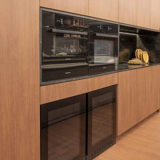 Torre Quente de Embutir Vetro Elettromec Forno Elétrico 67L + Micro-ondas Combinado 40L
