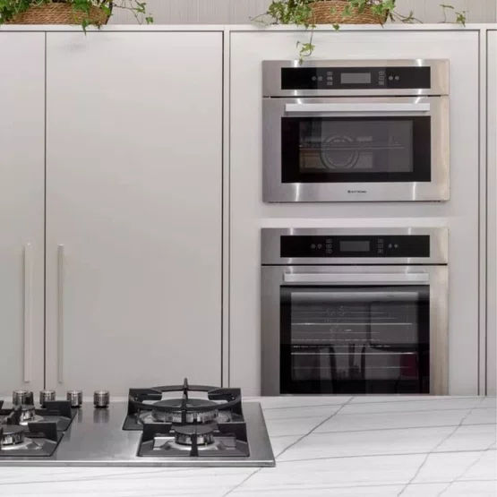 Torre Quente de Embutir Sole Elettromec Forno Elétrico Multifunção + Micro-ondas Combinado