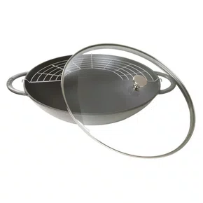 Caçarola Wok Staub Ferro Fundido com Tampa de Vidro Cinza Grafite 37cm