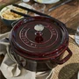 Caçarola Redonda em Ferro Fundido La Cocotte Staub 26cm 5,2L - Vermelho Granada